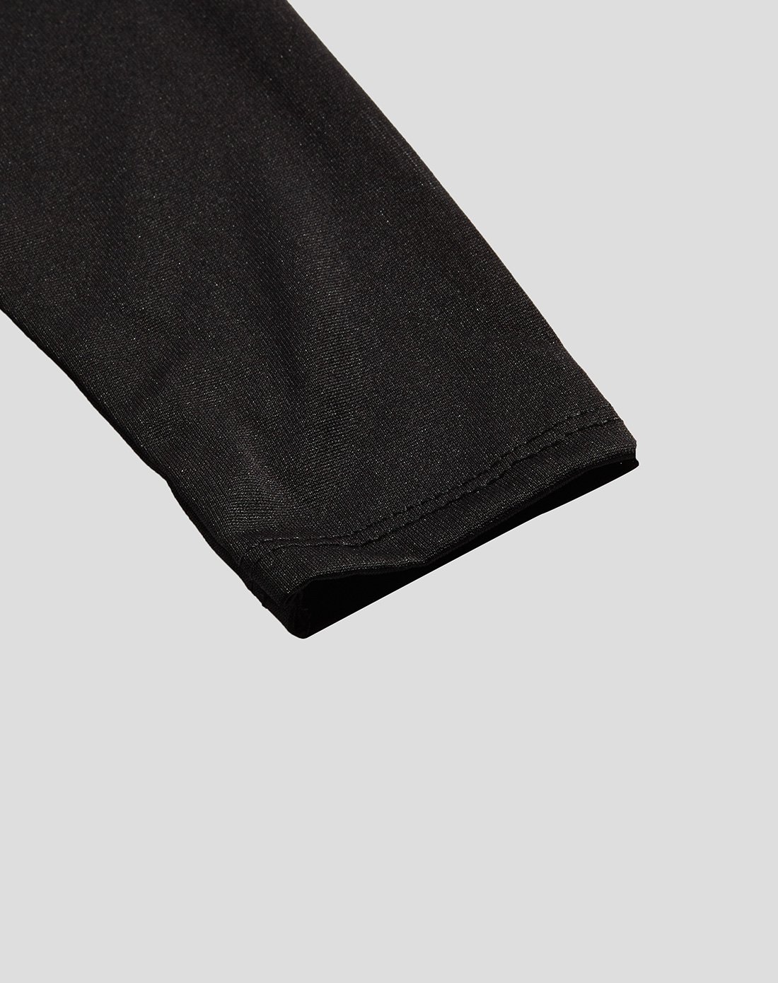 nike 女童正黑色长袖针织衫