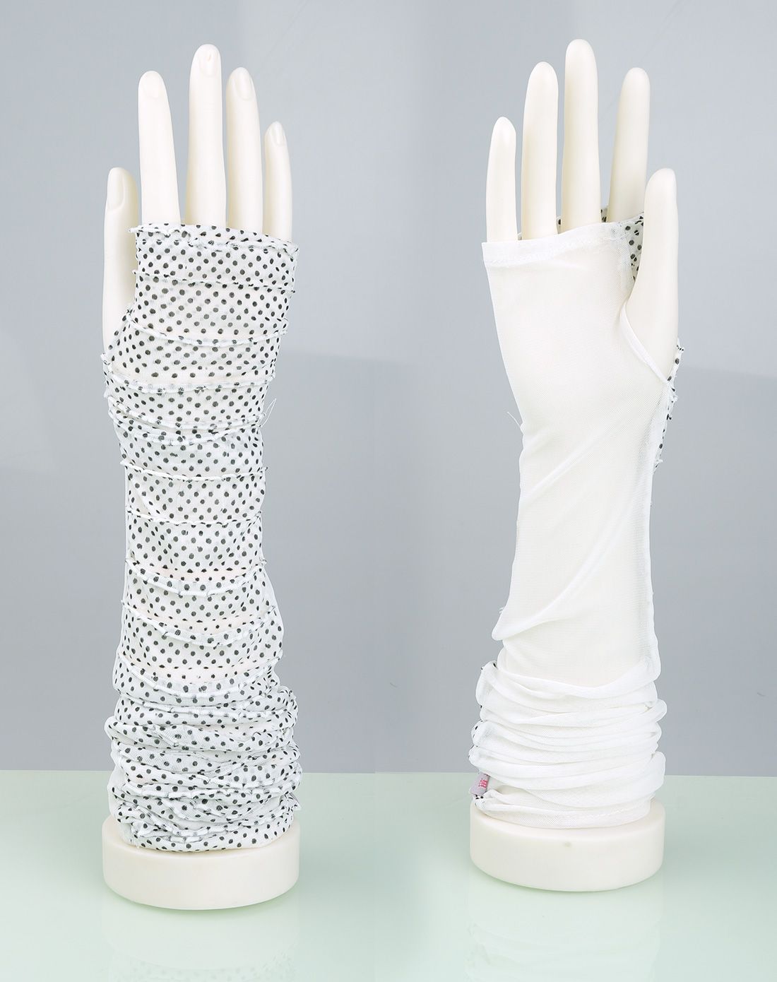 佳露思隔紫外线柔肌手袜(波点黑)开车安全防晒