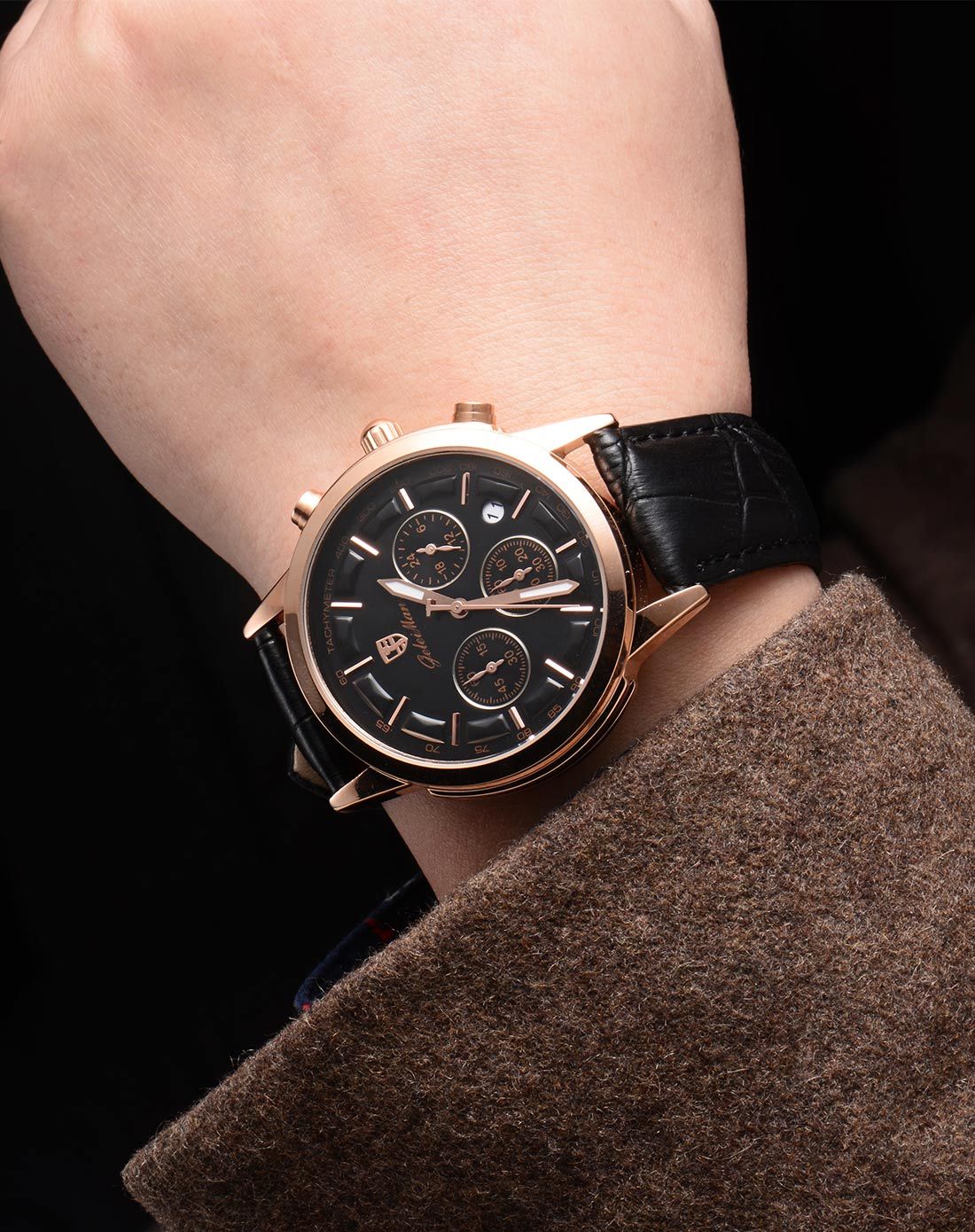 唯品专供款 时尚三眼运动男表