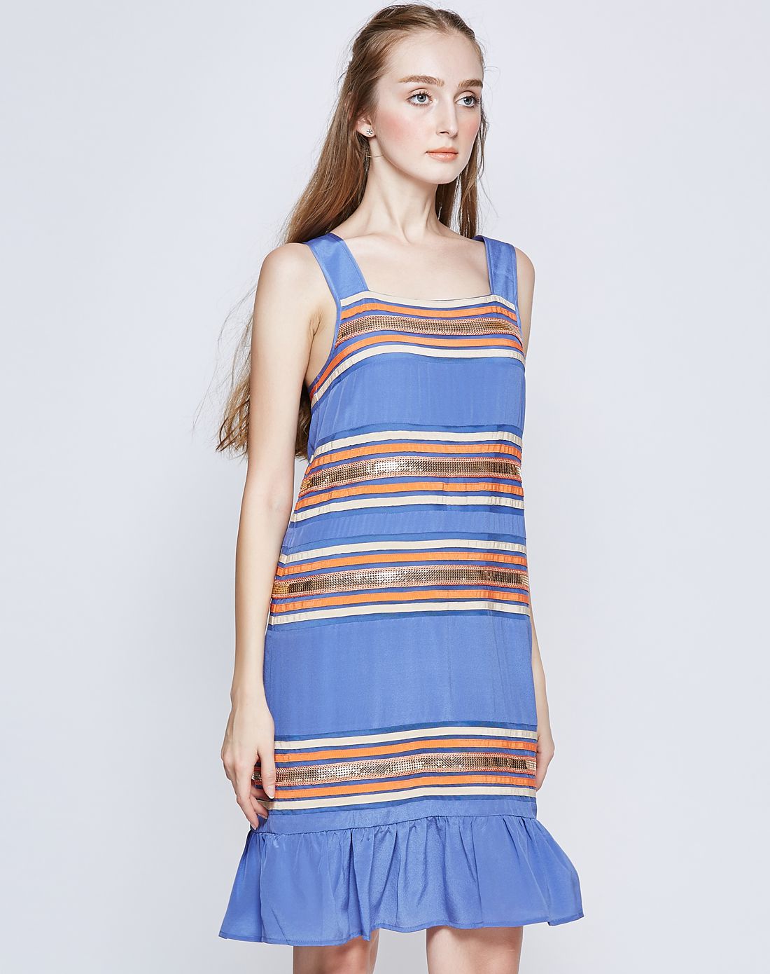 都市假日粉蓝色吊带连衣裙