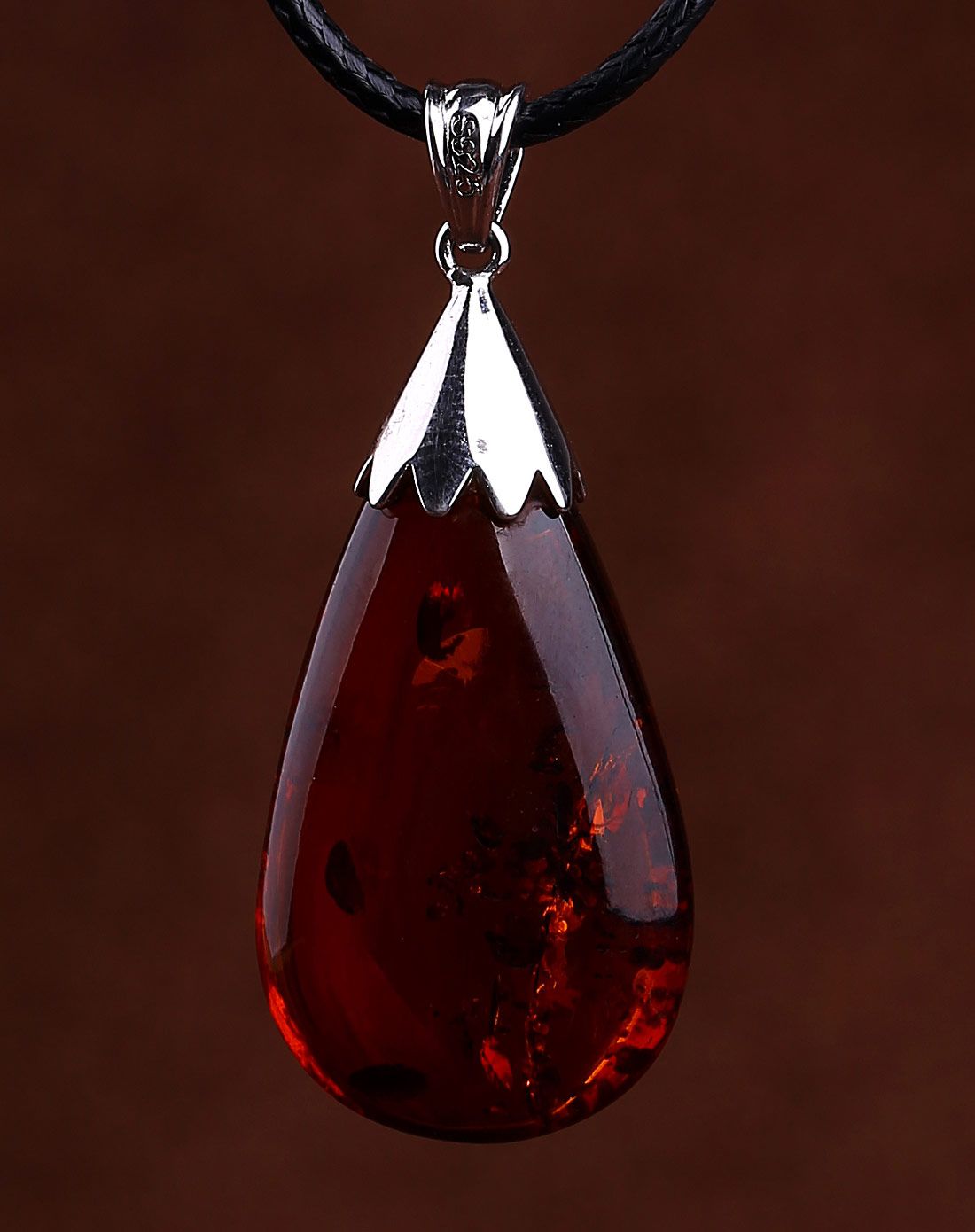 富贵平安血珀吊坠附证书