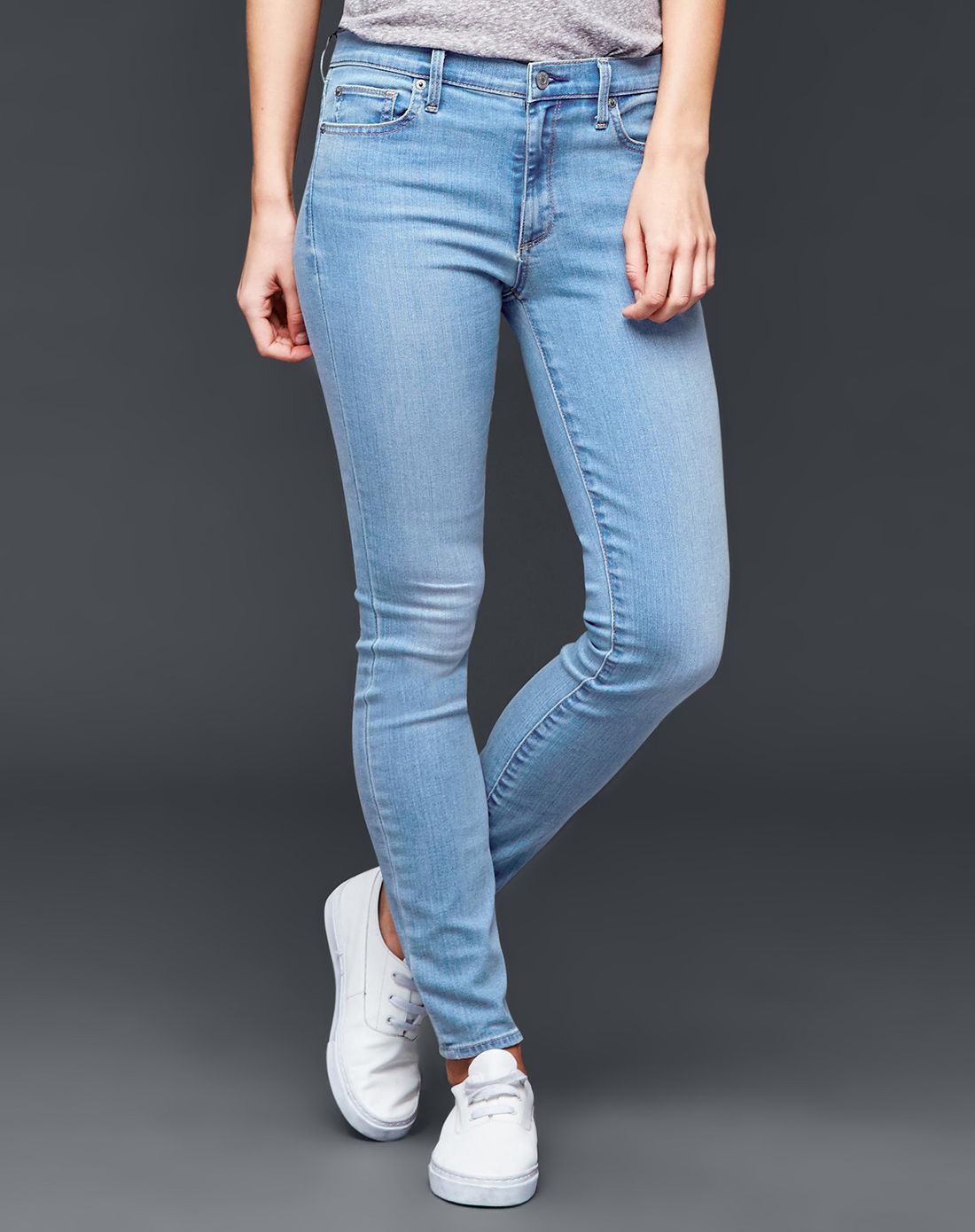 弹力舒适浅色水洗紧身窄腿牛仔裤