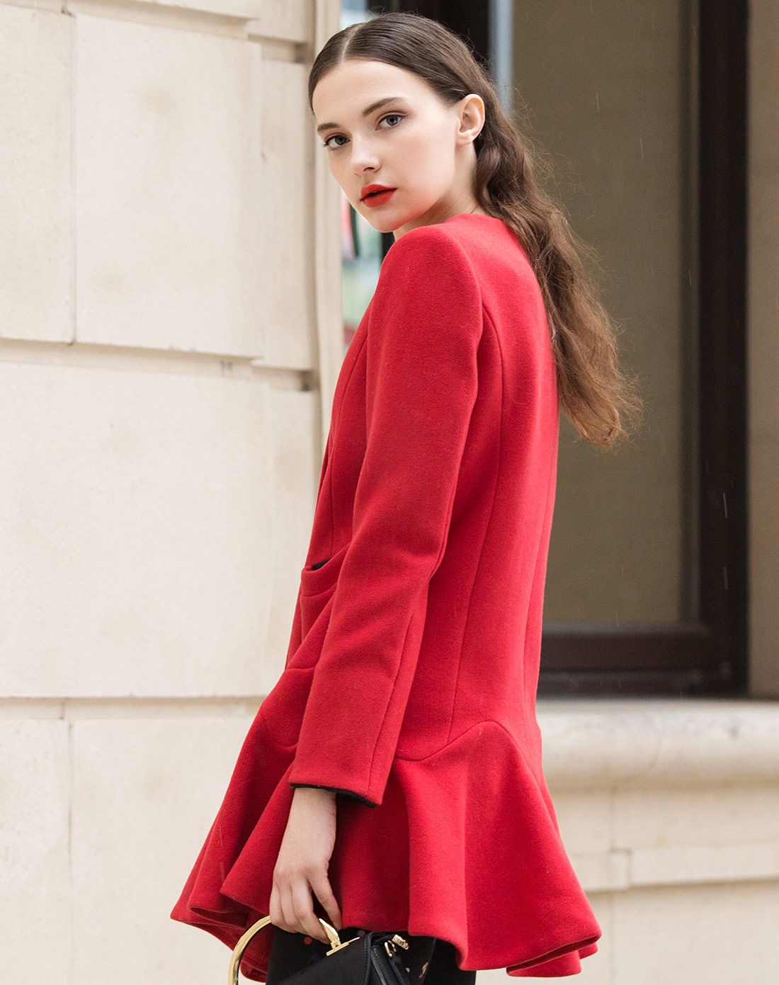 石榴红甜美淑女荷叶边下摆大衣