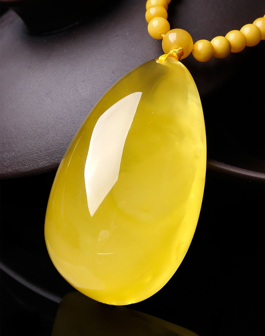 玛丽61温莎mary windsor琥珀蜜蜡专场mary windsor 柠檬黄随形满色