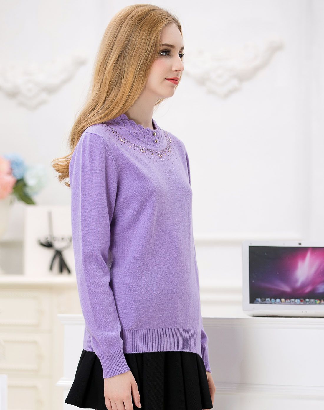 女款藕荷色葡萄领羊绒针织衫