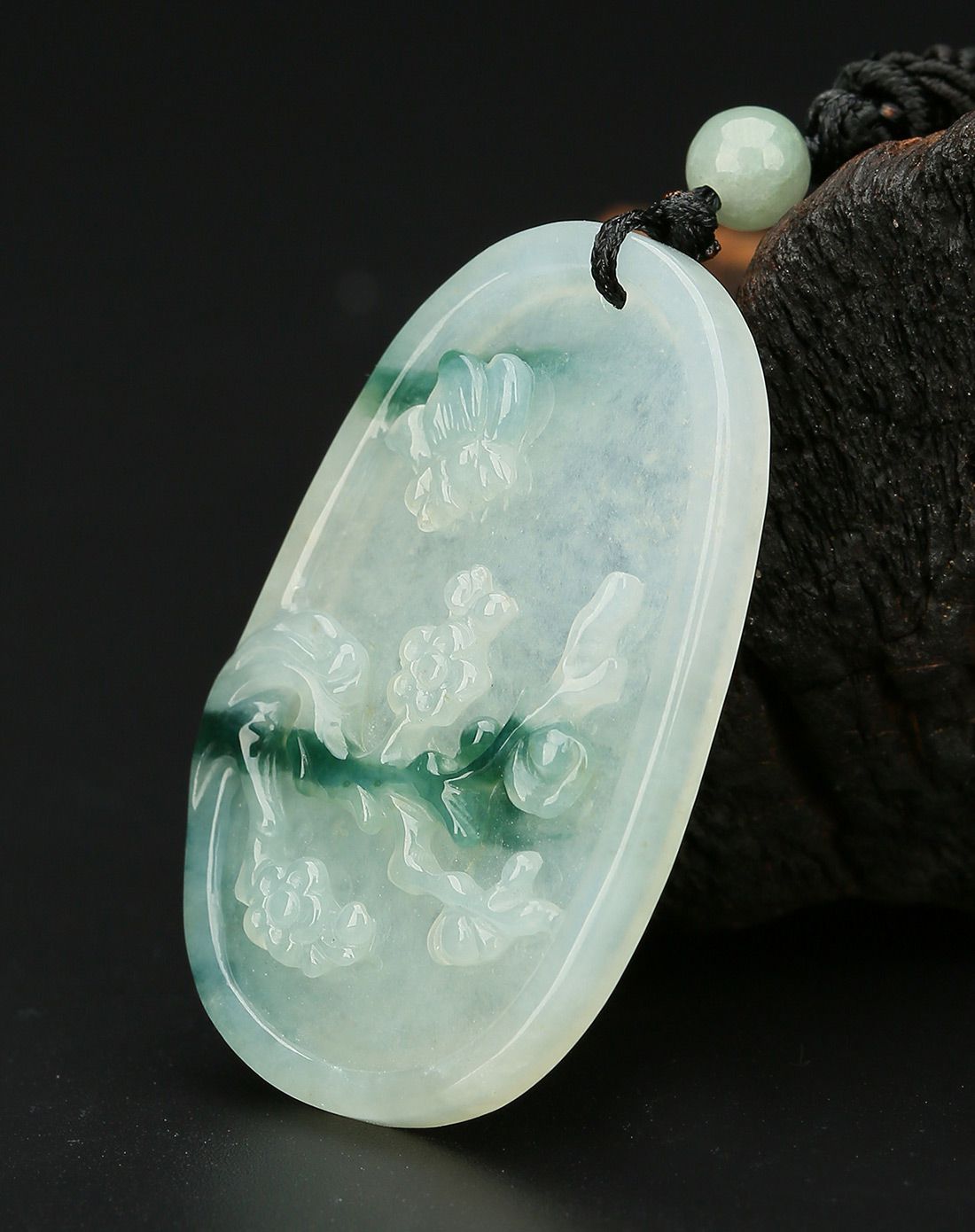 凤禧 冰种飘花天然翡翠梅花牌吊坠