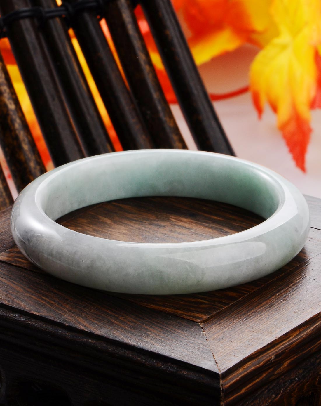 天然翡翠a货豆种水润细腻带紫罗兰手镯