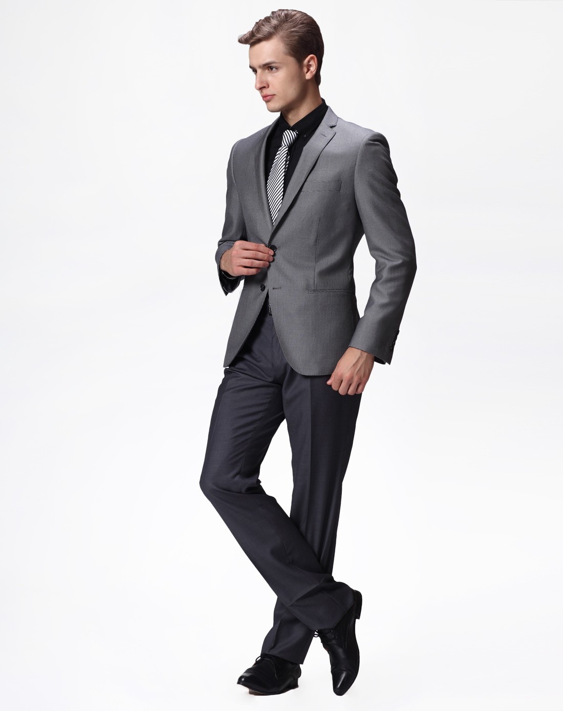 灰色修身商务绅士气质单西