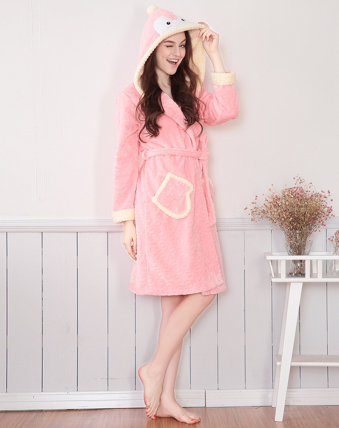 红豆居家女式虾色睡袍