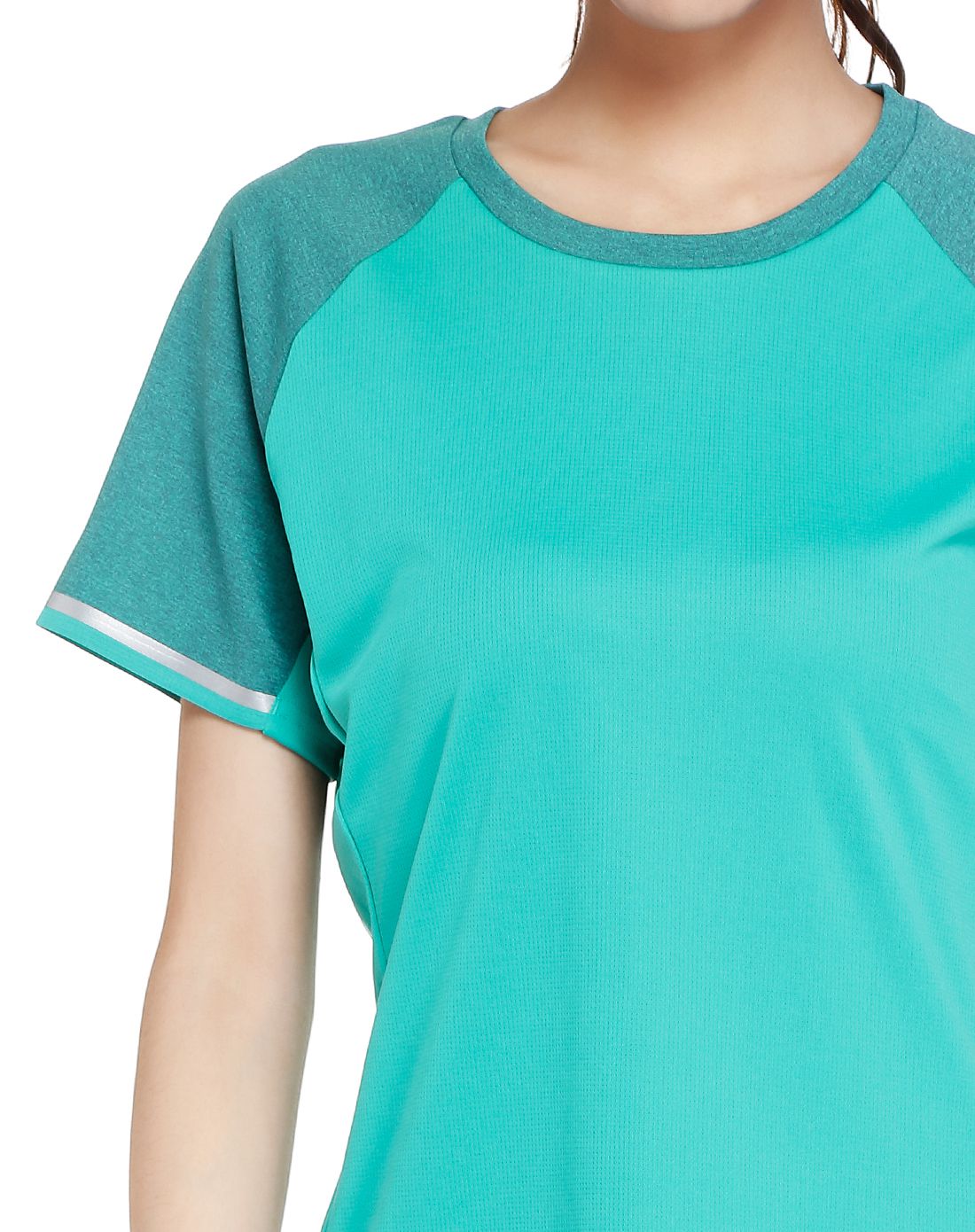 清凉透气 女款蓝绿色短袖t恤