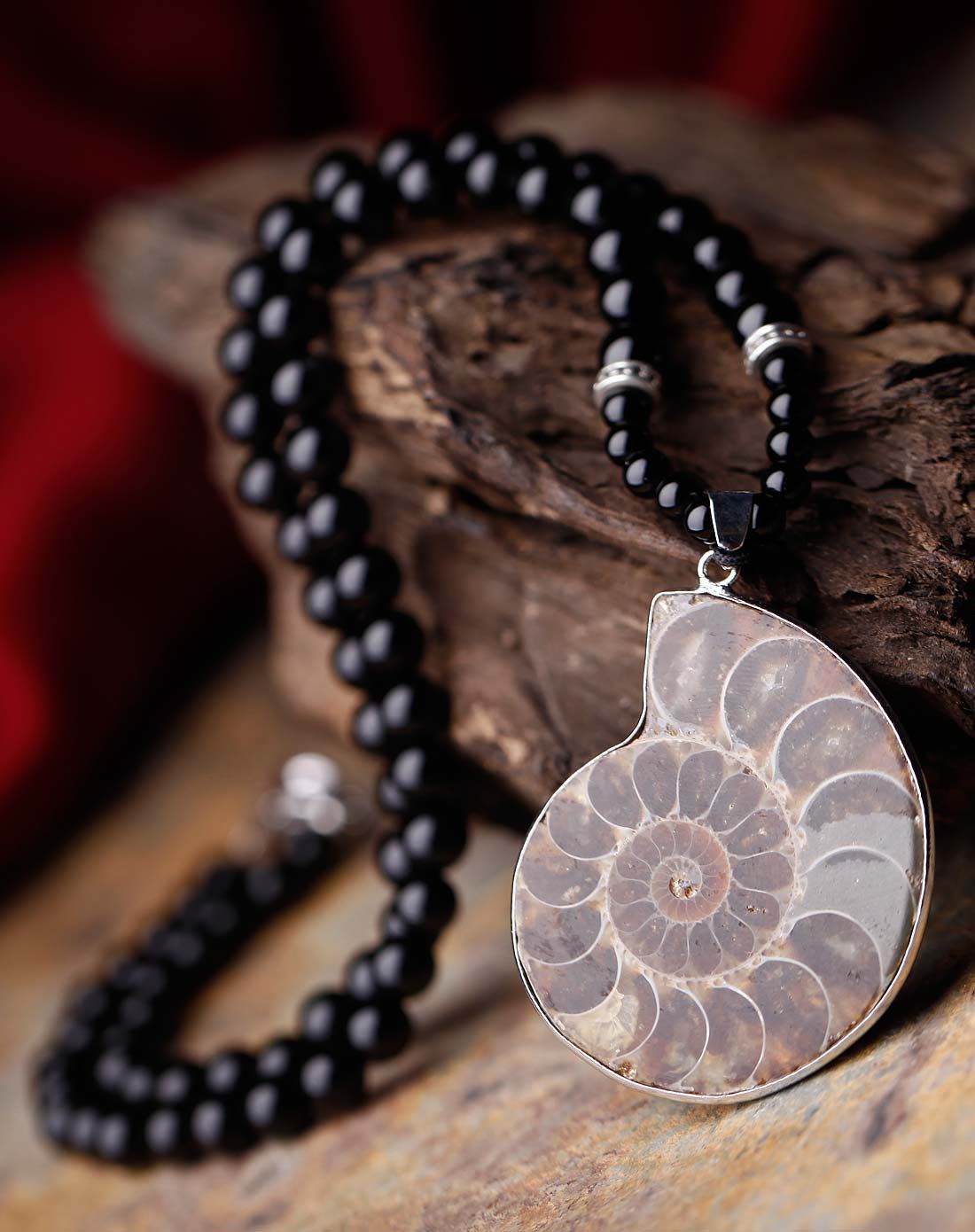 凤凰涅磐 亘古如斯 黑玛瑙鹦鹉螺化石项链