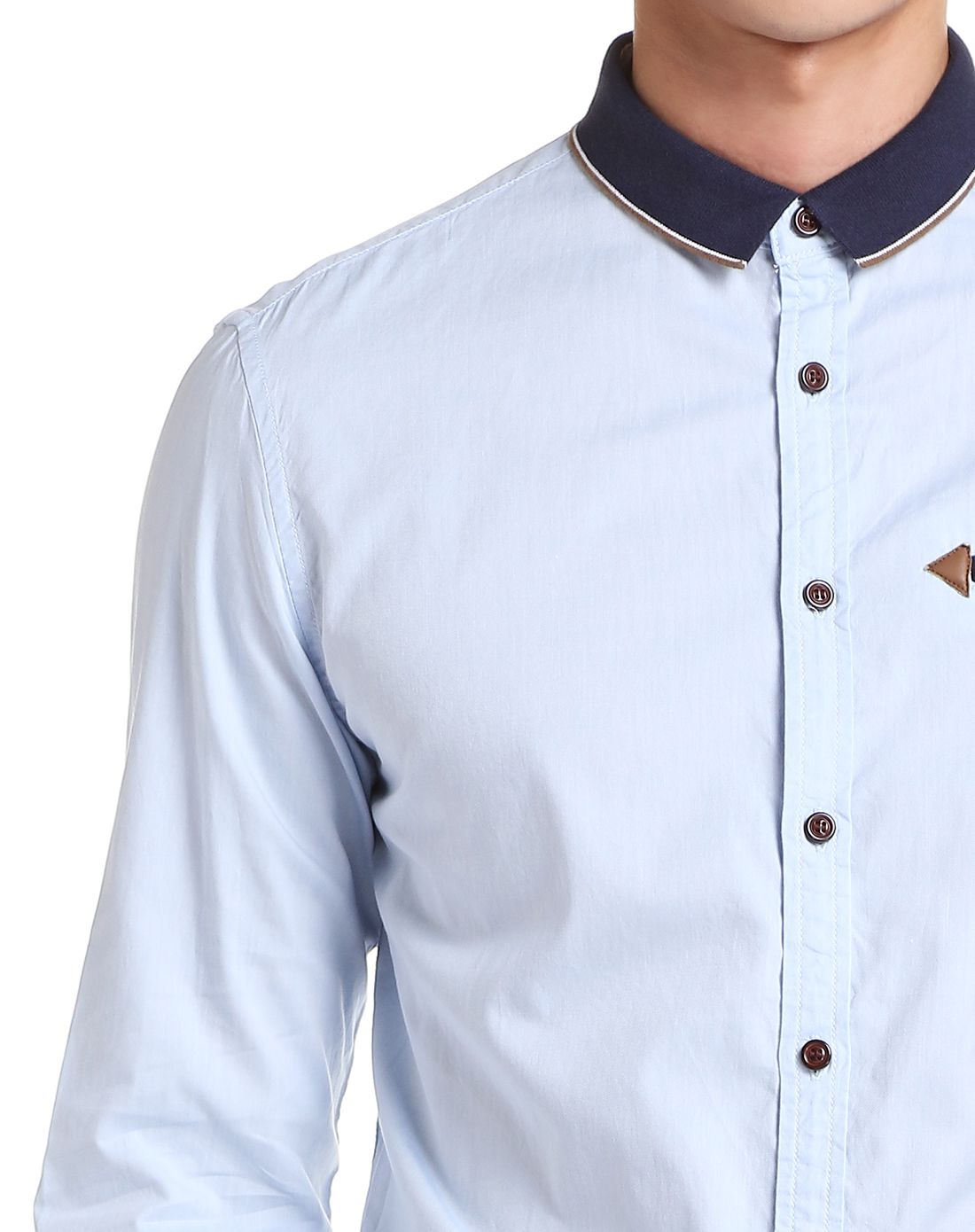 男扁机领青年布长袖衬衫