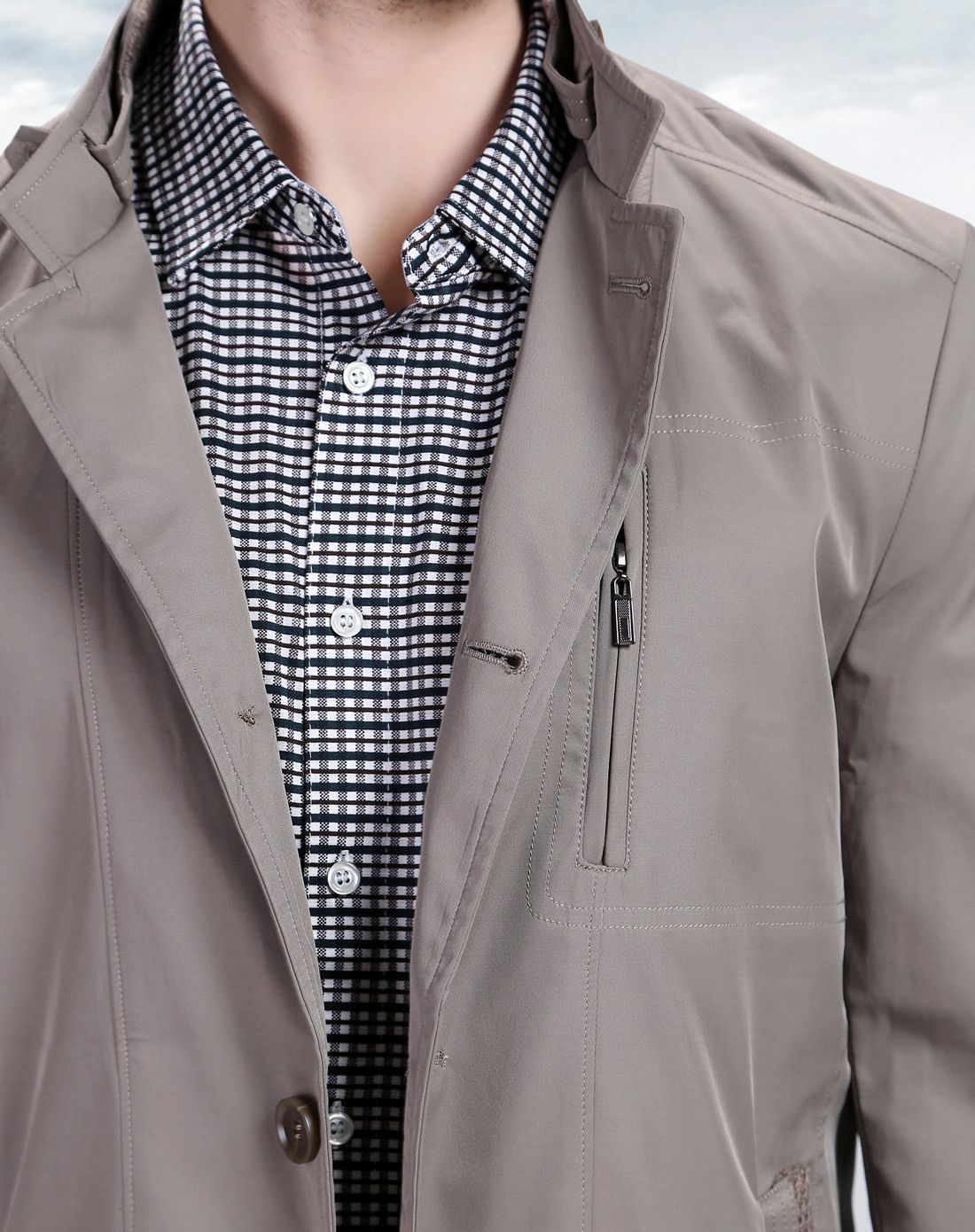 深卡其成熟大方挺括质感时尚舒适风衣