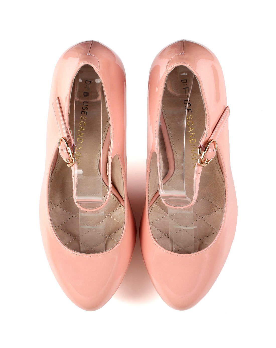 裸粉色漆面牛皮时尚单鞋