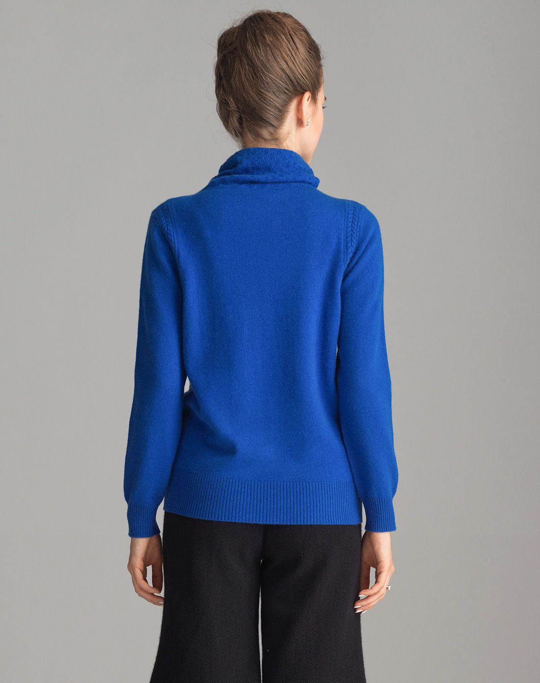 女士宝蓝色堆堆领套头毛衣纯羊绒衫