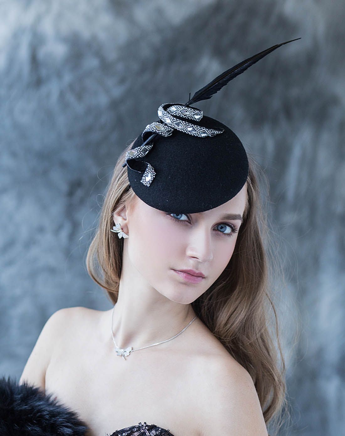 cherry chau 林志玲同款羊毛毡钻带羽毛经典礼帽