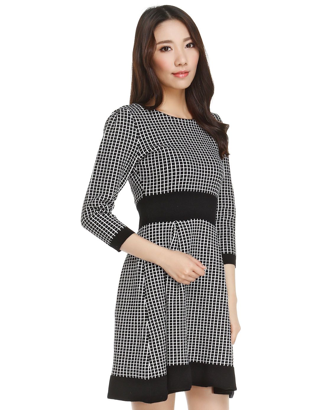 on&on & w. & coiincos女装混合专场 黑/白色格纹淑女针织连衣裙