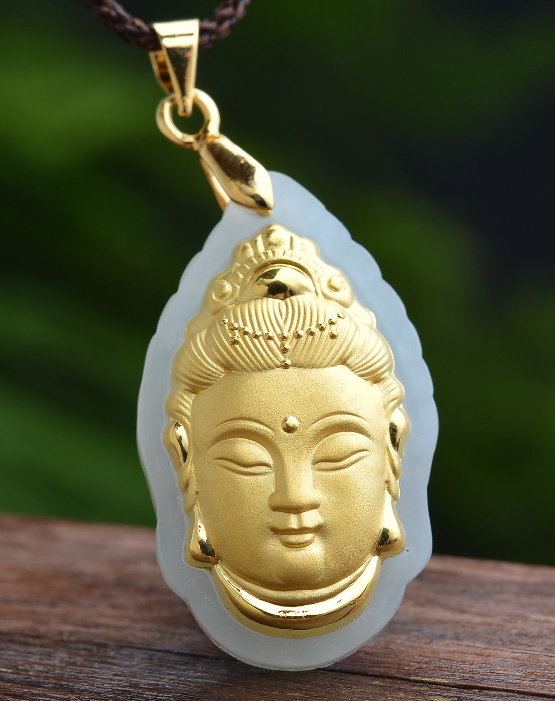 金镶玉天然和田玉观音头吊坠(附证书)