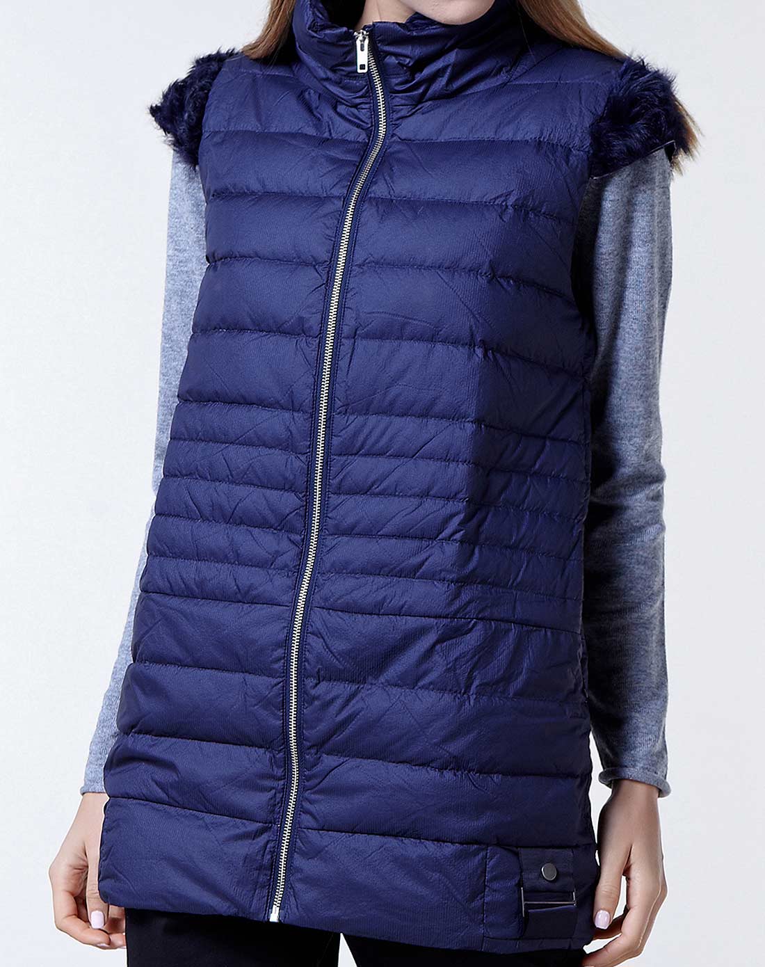 藏蓝色优雅个性羽绒马甲