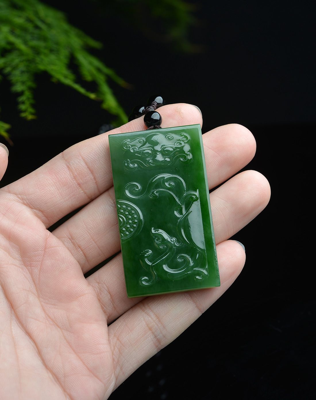 和田碧玉仿古龙无事牌挂件(附证书)