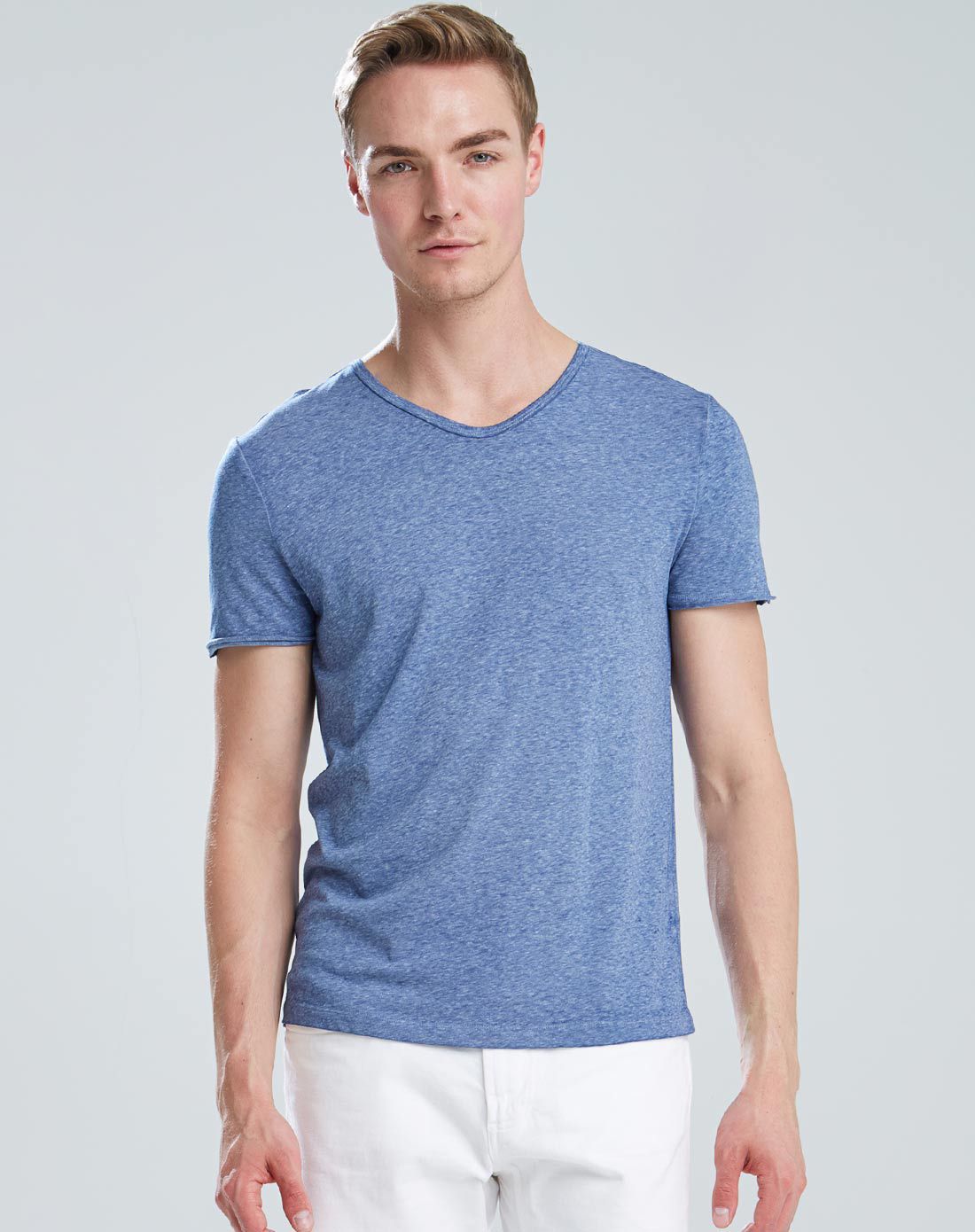 石灰蓝时尚都市休闲纯色t恤