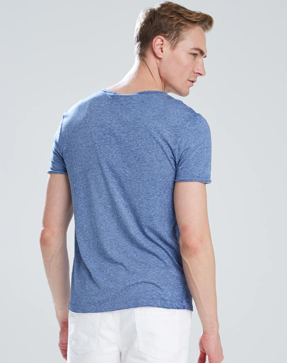 石灰蓝时尚都市休闲纯色t恤