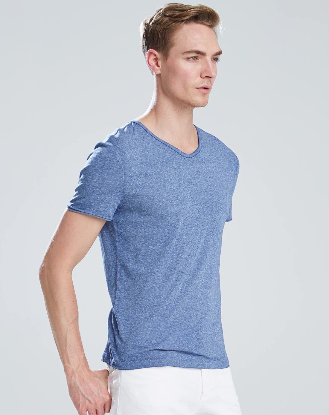 石灰蓝时尚都市休闲纯色t恤
