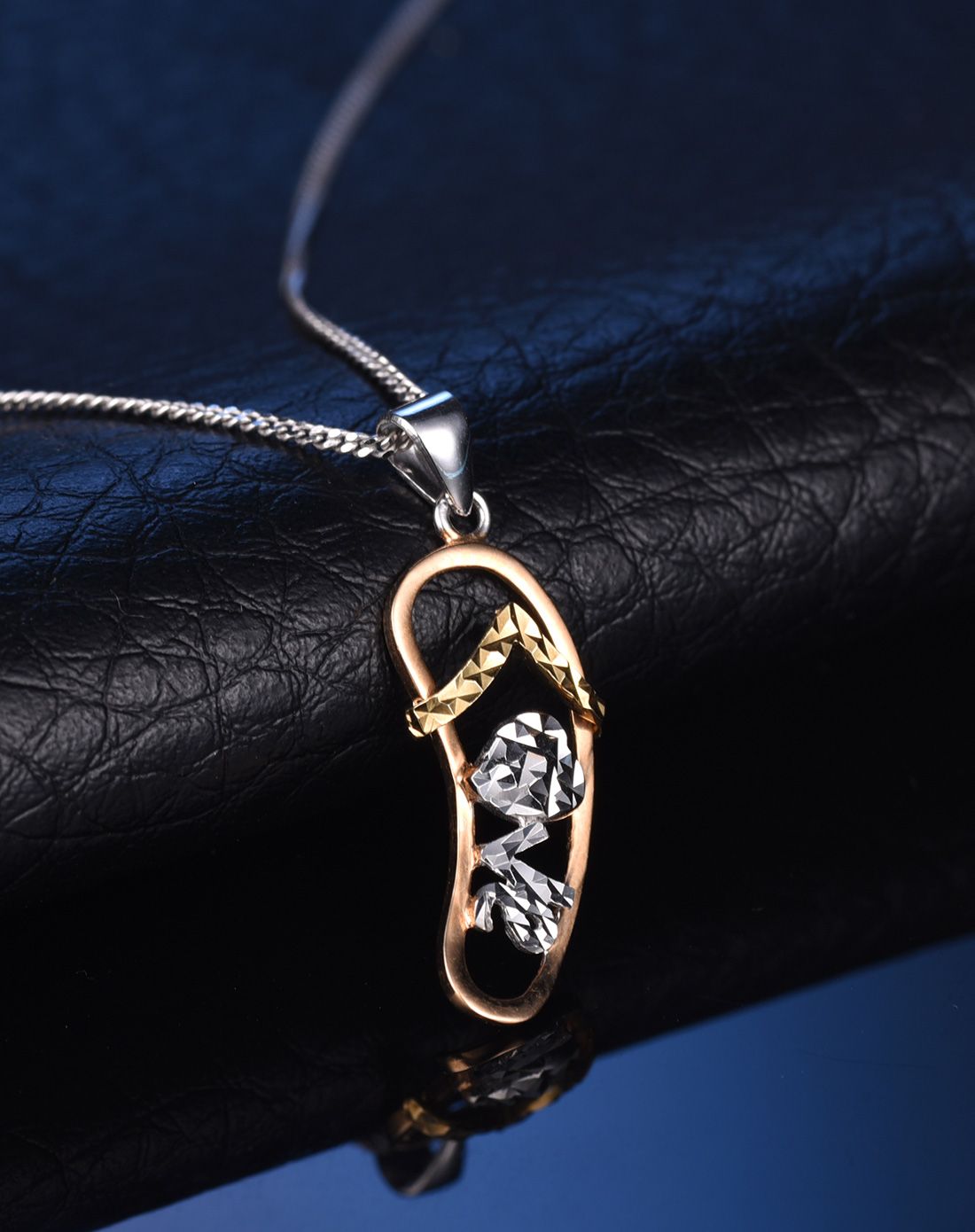 18k金素金车花工艺吊坠