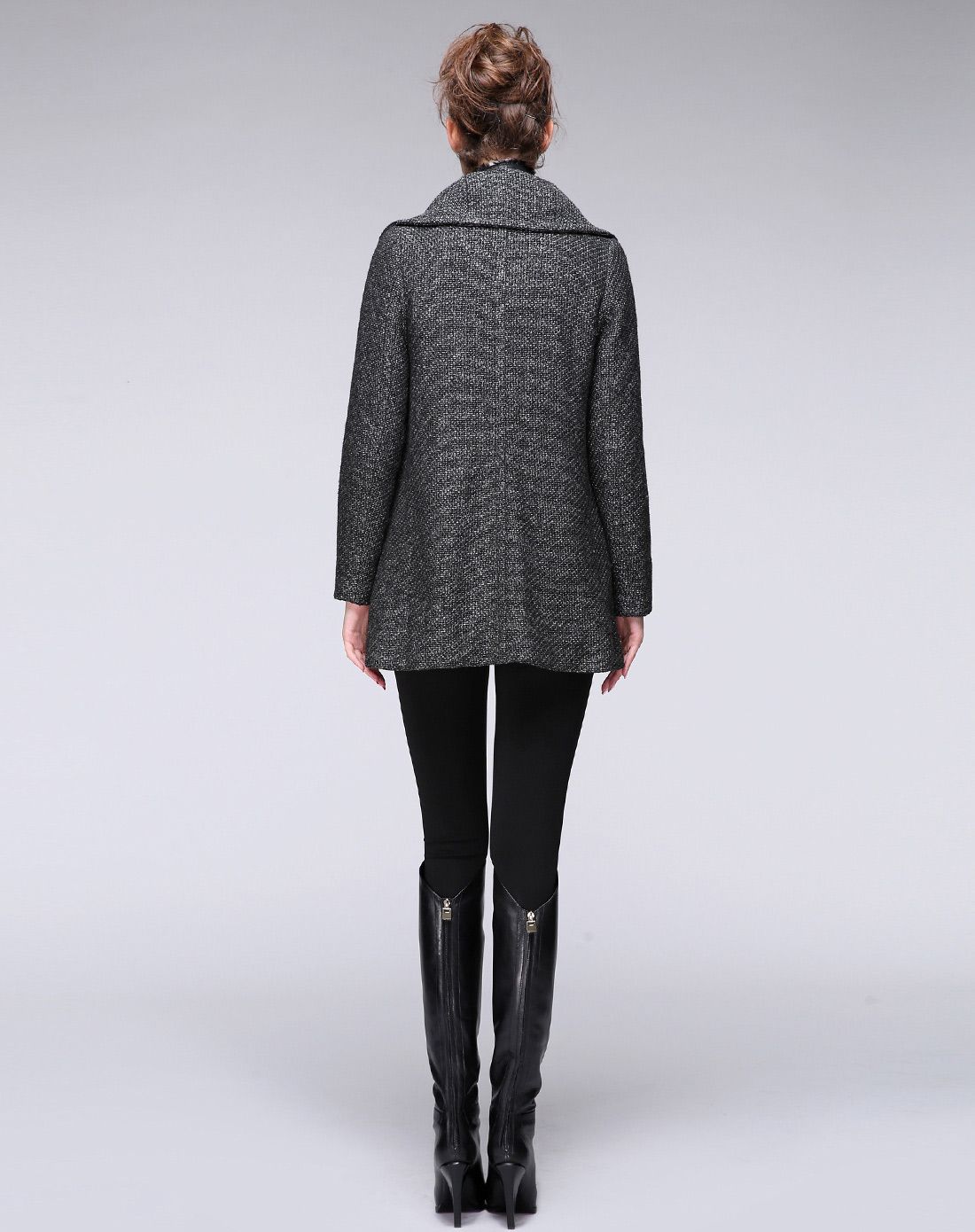 黑灰颖敏大衣两件套