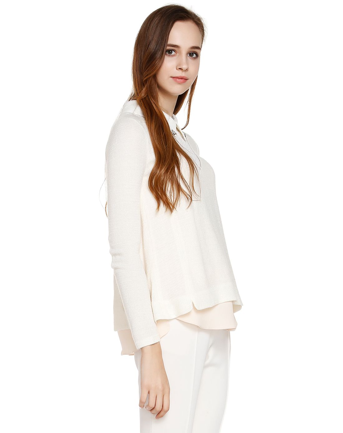 浅米色简约百搭长袖上衣