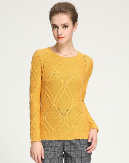 圆领菱纹纯色羊绒衫