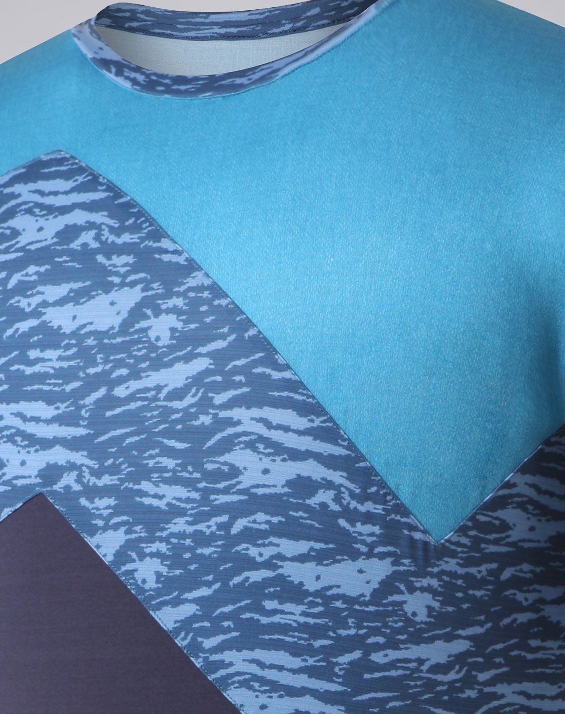 速干面料 男款深天蓝色t恤 简约百搭