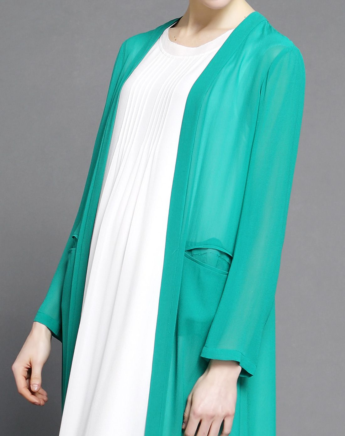 青碧色薄款真丝外套