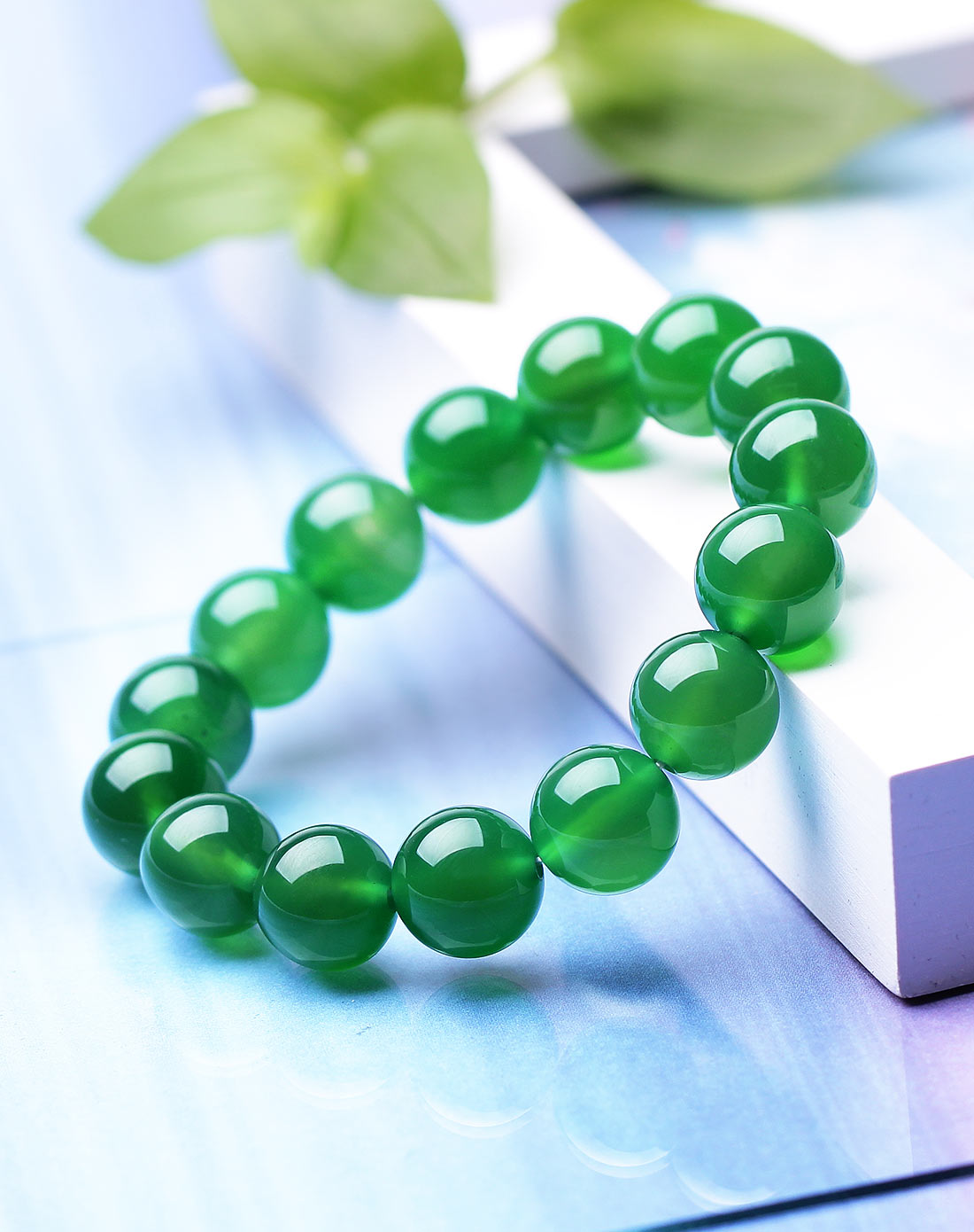 经典天然绿玉髓手串(附证书)