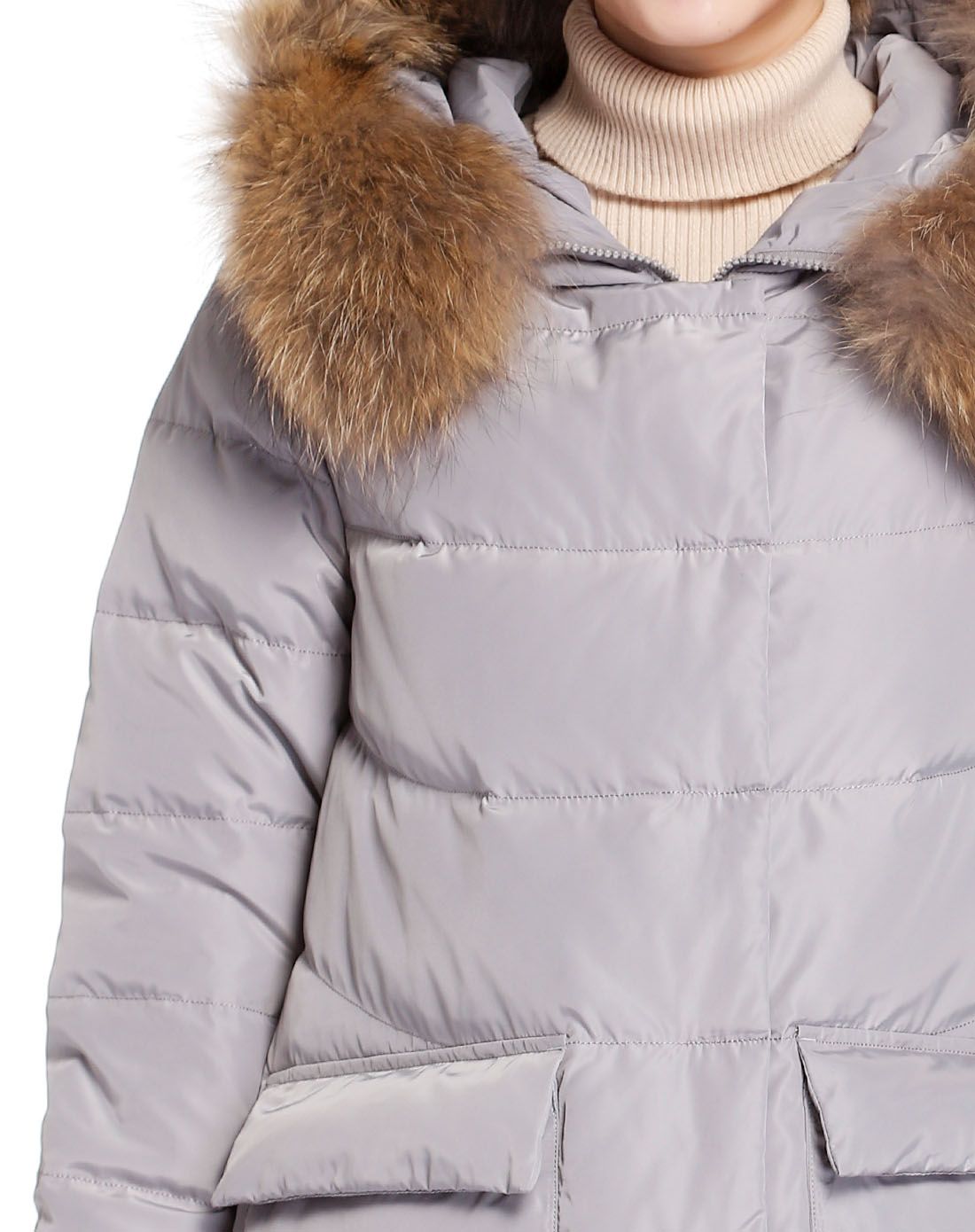 波司登女款烟青灰简约时尚毛领羽绒服