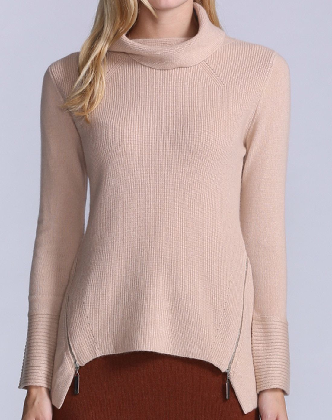 女士米驼摩登文雅异性下摆盆领女套衫