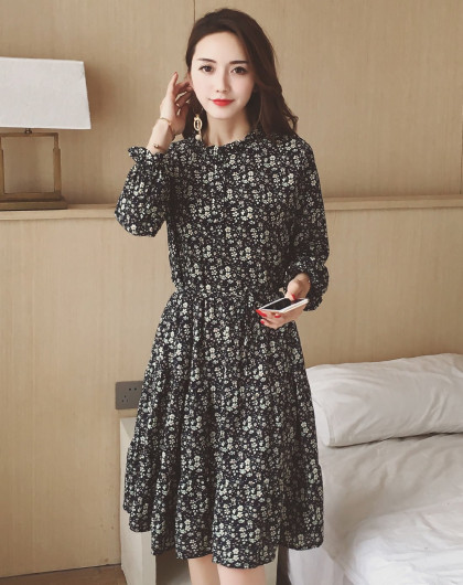 女款藏青碎花韩版甜美百搭碎花连衣裙