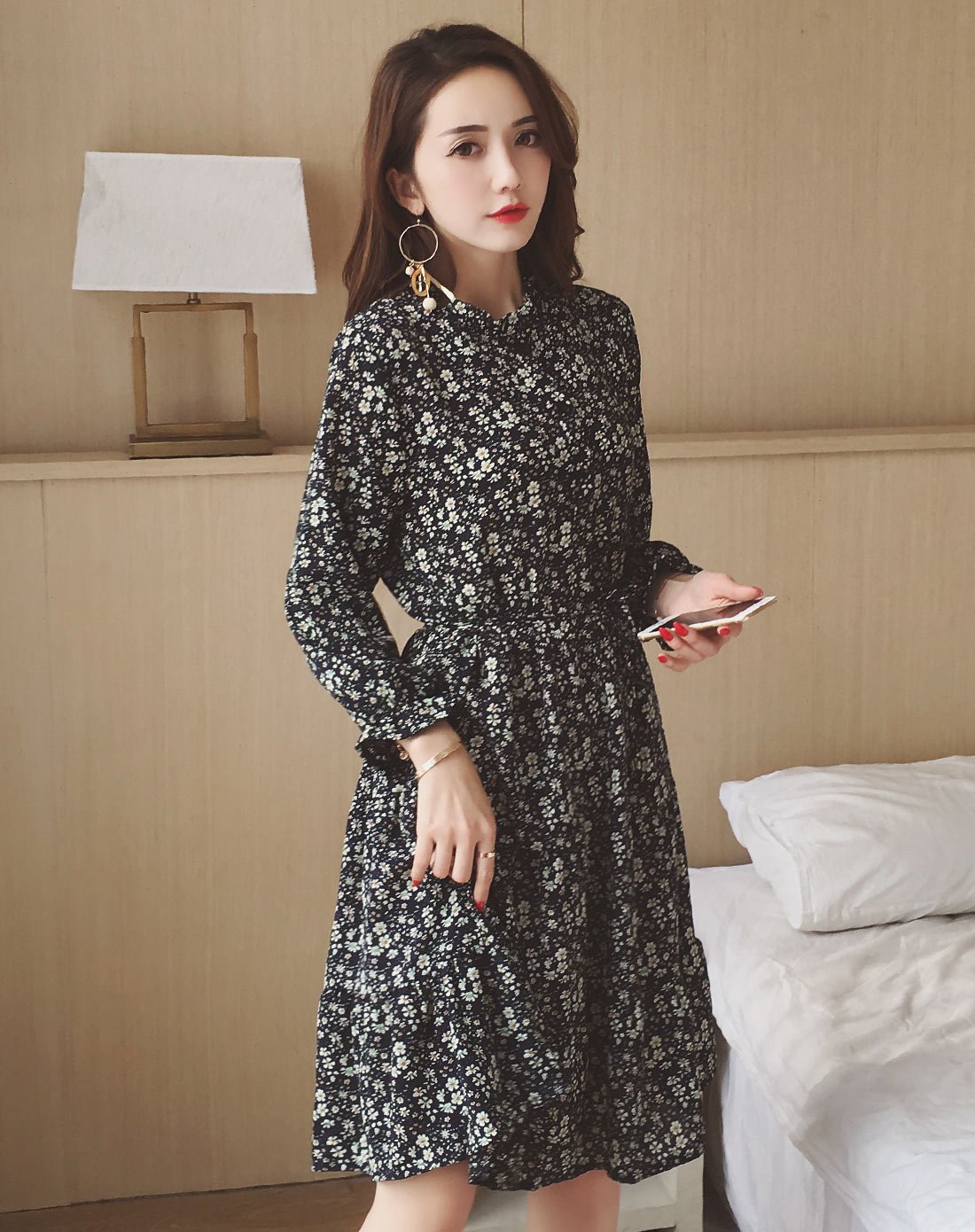 女款藏青碎花韩版甜美百搭碎花连衣裙