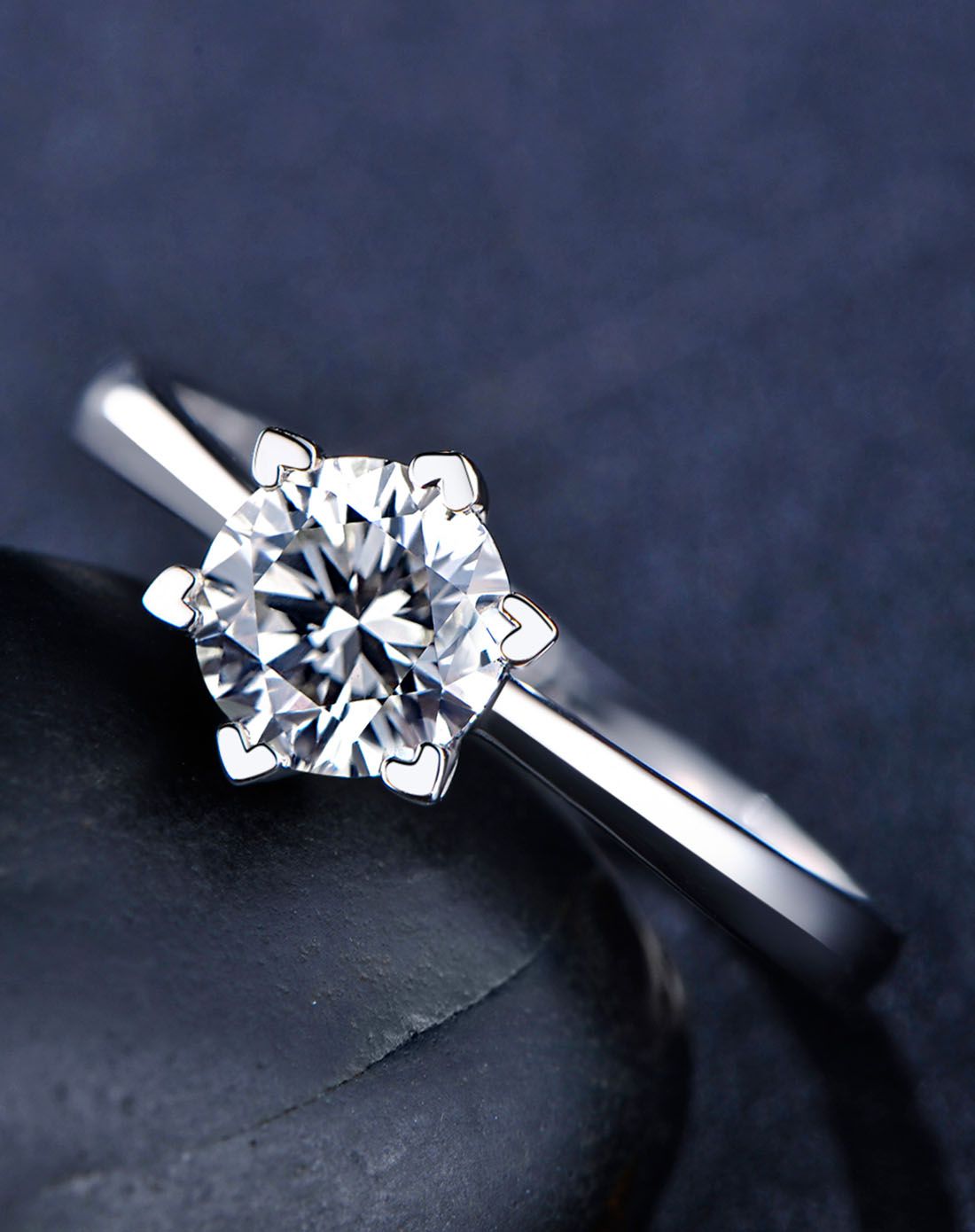 喜钻 白18k金0.3克拉fg色钻石女戒