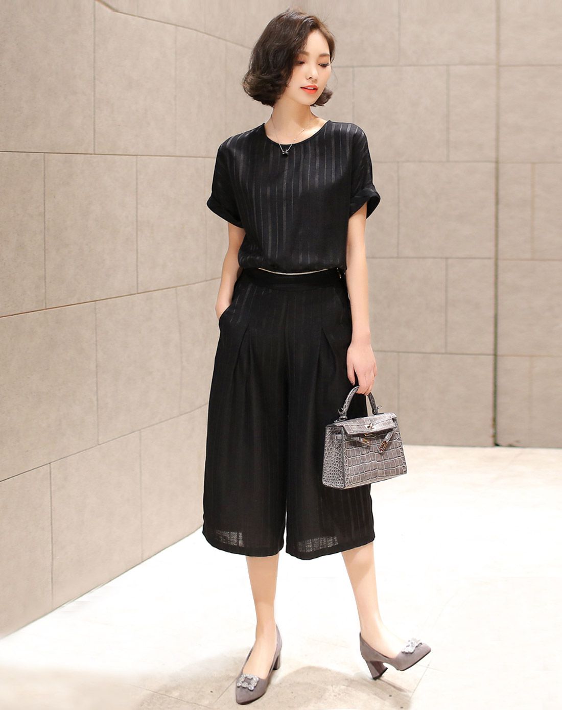 丝柏舍女装移动端专场女黑色条纹显瘦连体裤s62a0328a10_唯品会