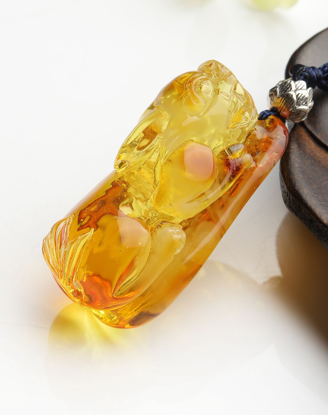 金万年 天然精品琥珀金珀招财纳福吊坠7.61g含绳