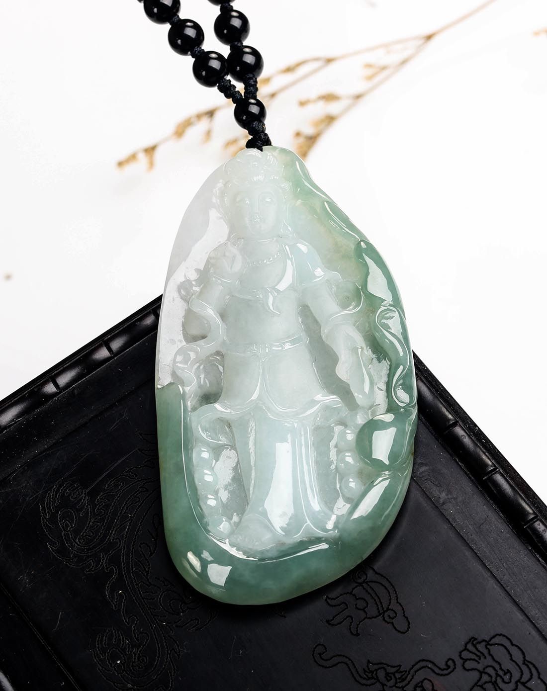 冰糯巧雕如意观音天然a货翡翠挂件