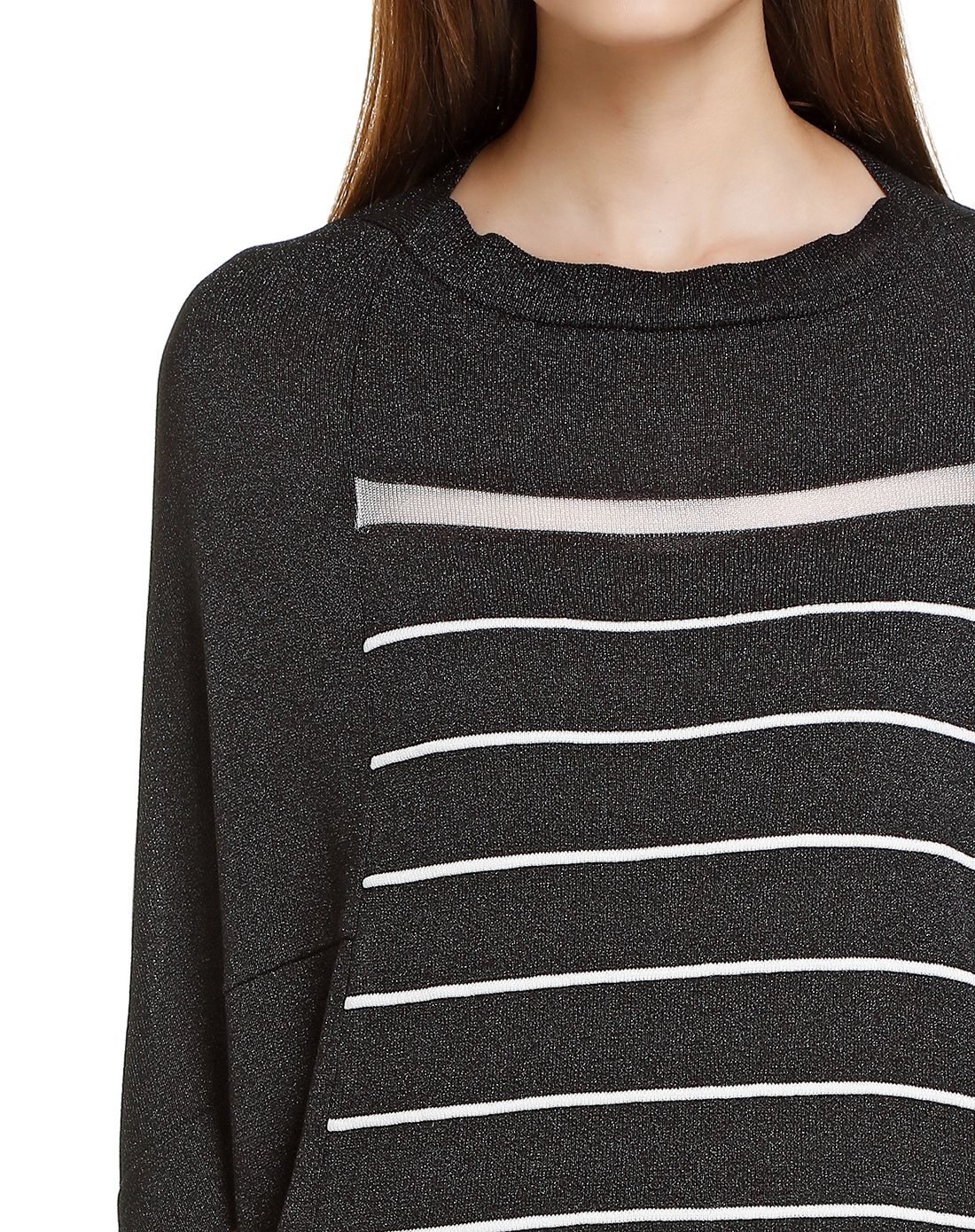 黑银色时尚百搭蝙蝠袖针织衫