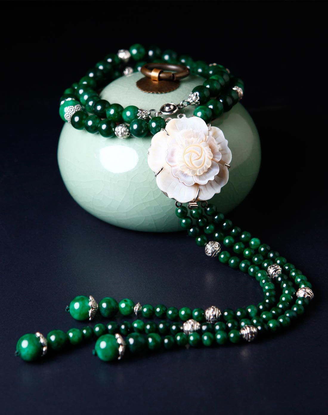 凤凰涅磐 翠羽 融色干青珍珠母贝流苏项链