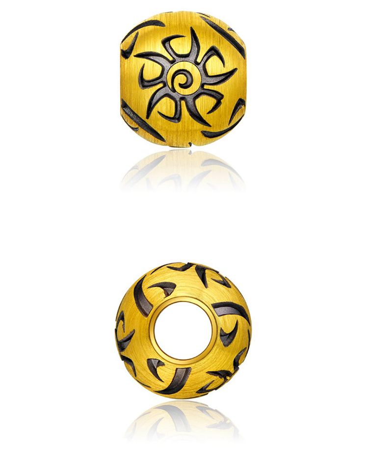 周大福 日月星云电图腾黄金转运珠吊坠(赠皮手绳)