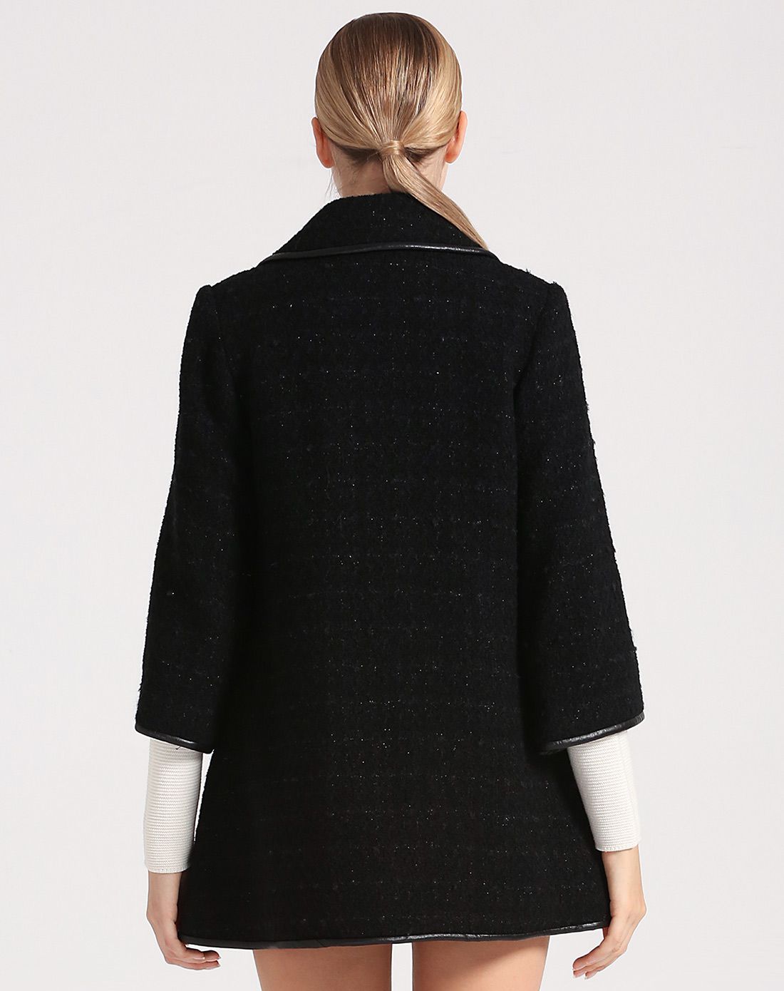 黑色粗花呢皮包边优雅女大衣