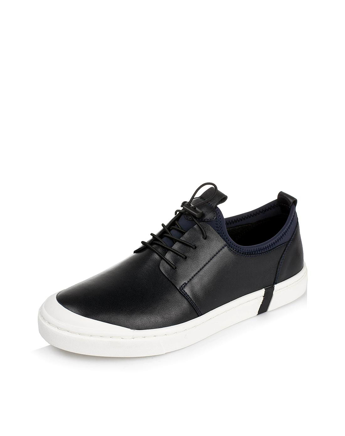 百思图 时尚休闲松紧带圆头舒适平跟男单鞋