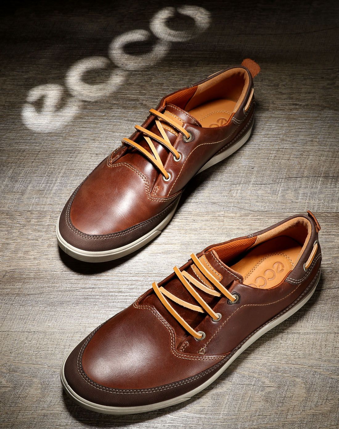 男款摩卡色简约百搭系带休闲鞋