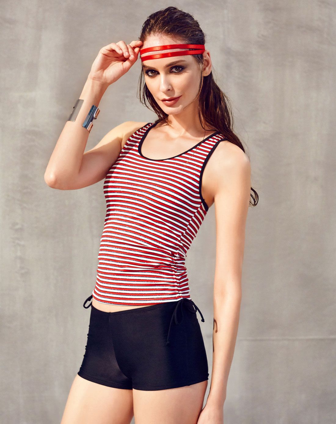 日韩风 女士红白条纹运动分体泳衣 聚拢显瘦