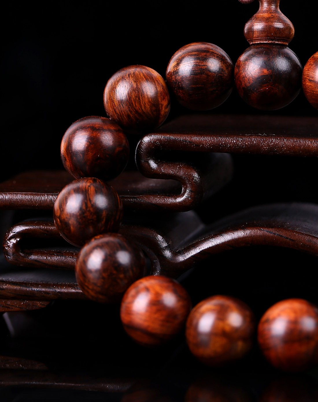 太阳之爱solar love文玩精品专场【独家】欣欣向荣黄花梨手串t1501sc